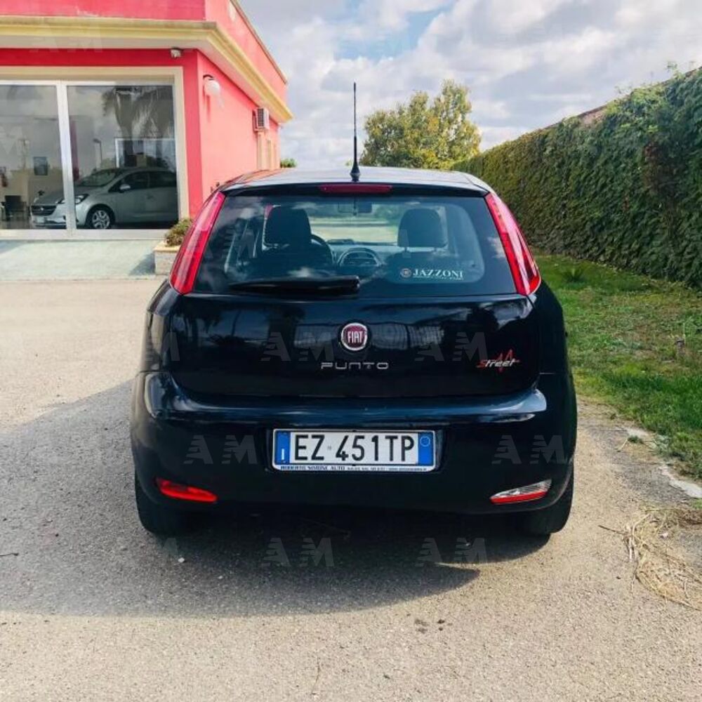 Fiat Punto 1.3 MJT II 75 CV 5 porte Street (3)