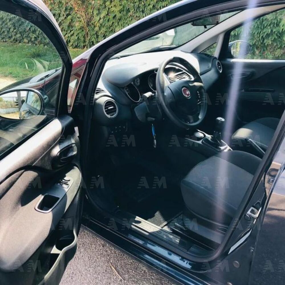 Fiat Punto 1.3 MJT II 75 CV 5 porte Street (5)