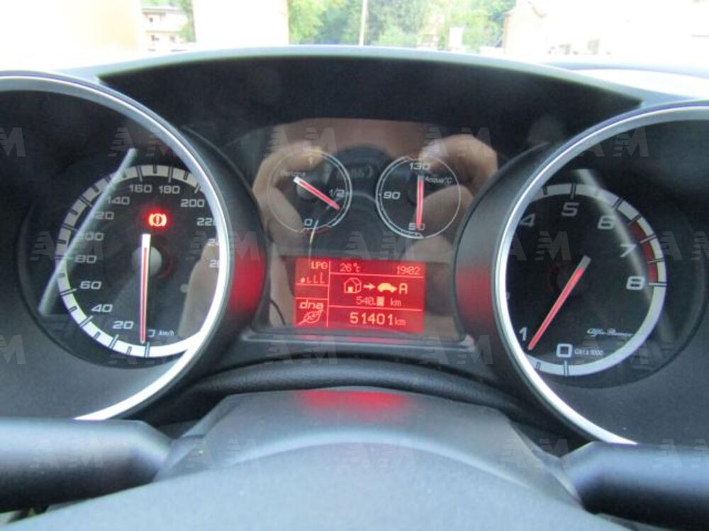 Alfa Romeo Giulietta 1.4 Turbo Giulietta Gpl 120cv (11)