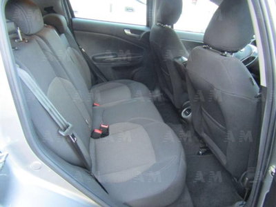 Alfa Romeo Giulietta 1.4 Turbo Giulietta Gpl 120cv (17)