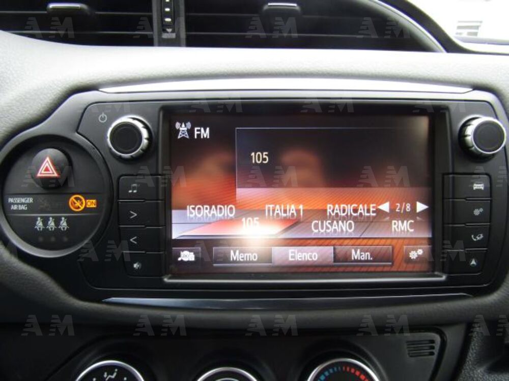 Toyota Yaris 16V cat 5 porte (11)