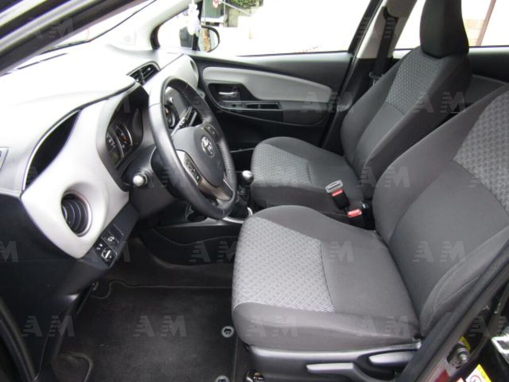 Toyota Yaris 16V cat 5 porte (13)