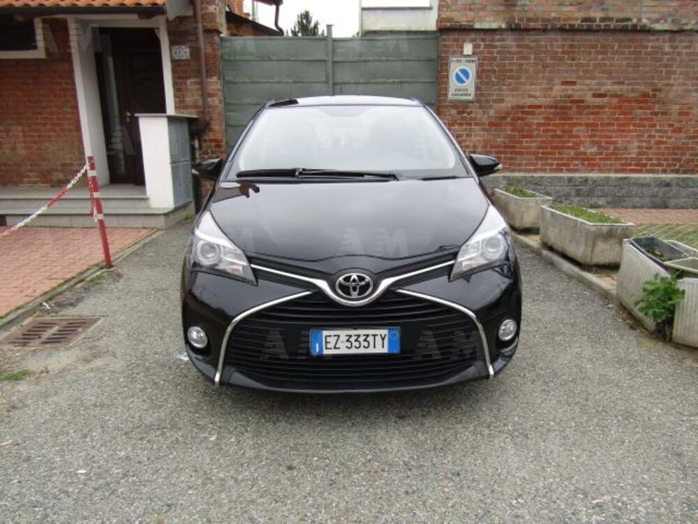 Toyota Yaris 16V cat 5 porte (2)