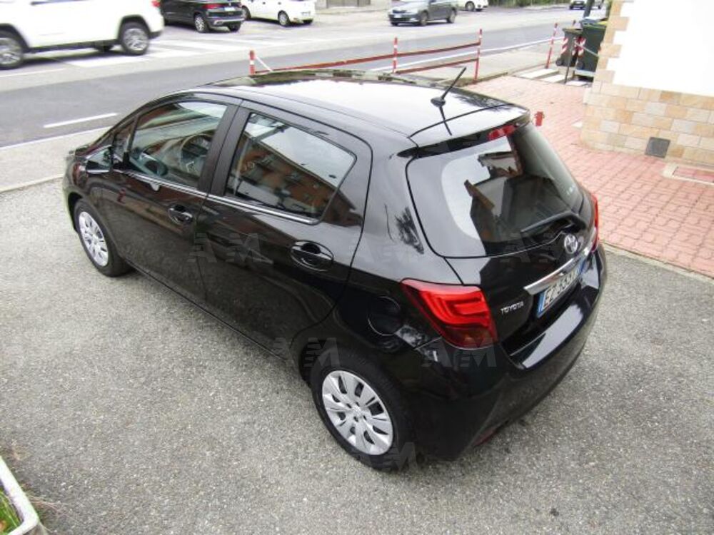 Toyota Yaris 16V cat 5 porte (5)