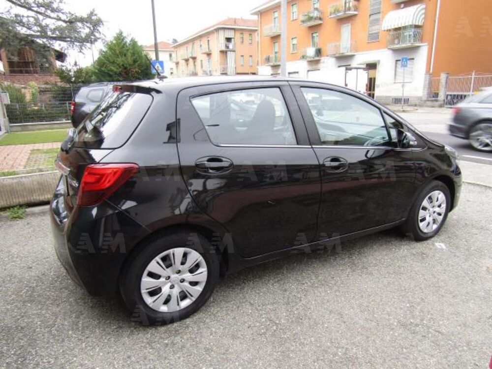 Toyota Yaris 16V cat 5 porte (8)