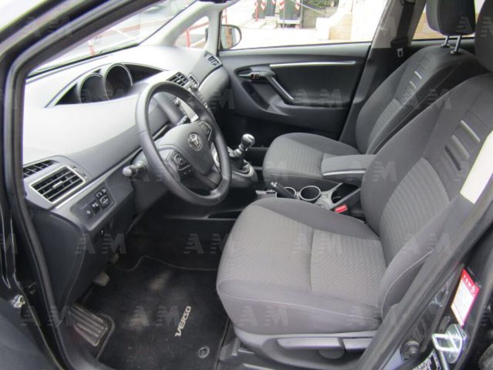 Toyota Verso 1.6 (10)
