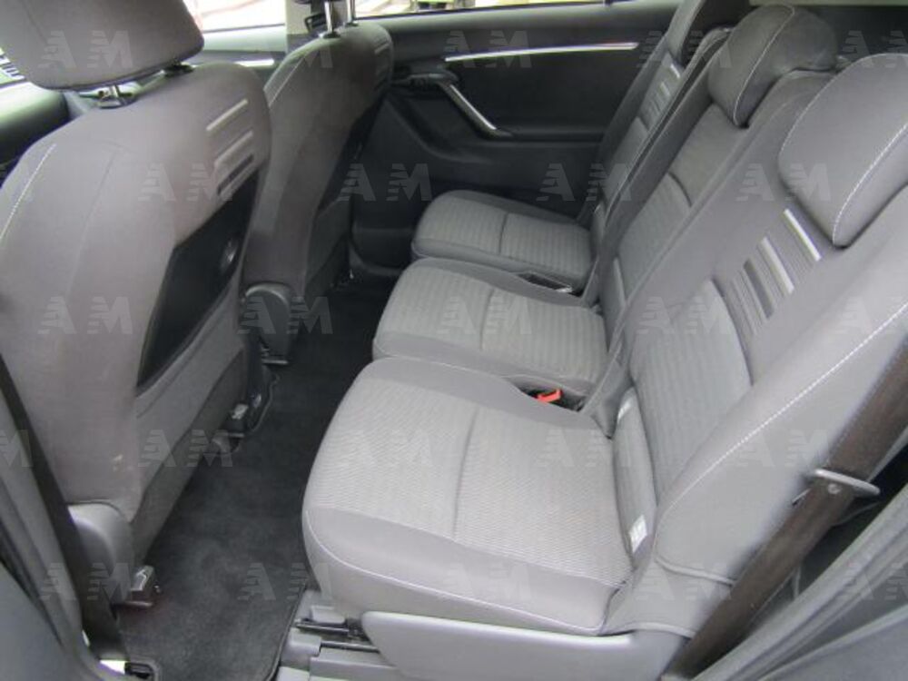 Toyota Verso 1.6 (11)