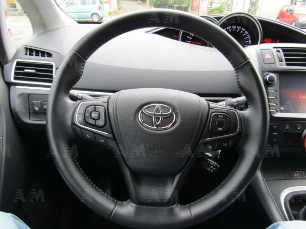 Toyota Verso 1.6 (14)
