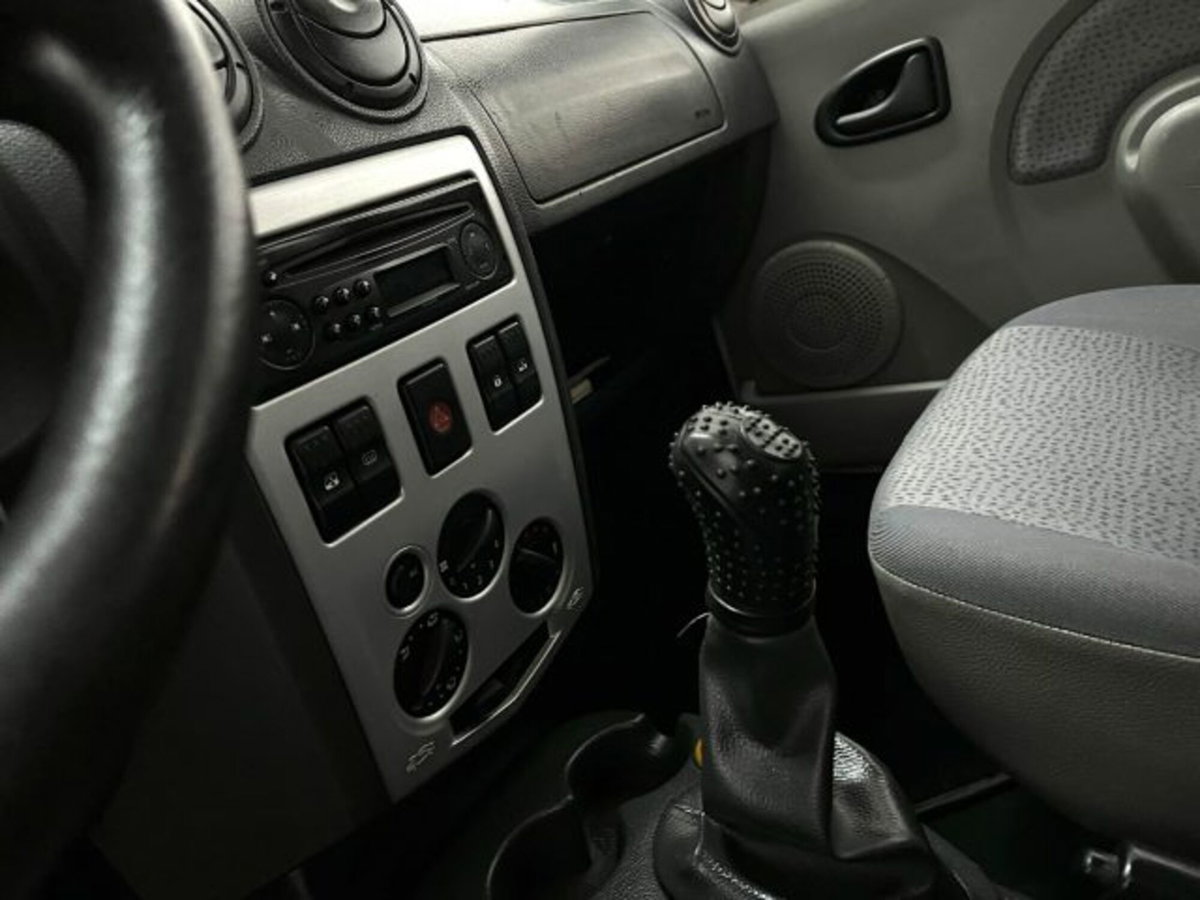 Dacia Logan 1.5 dCi 70CV Lauréate (18)