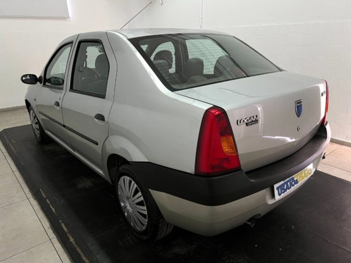 Dacia Logan 1.5 dCi 70CV Lauréate (2)
