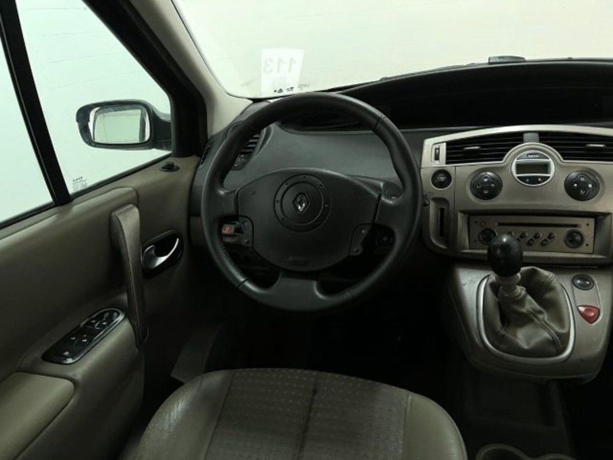 Renault Scenic E-Tech Electric 1.9 dCi Luxe Privilège (19)
