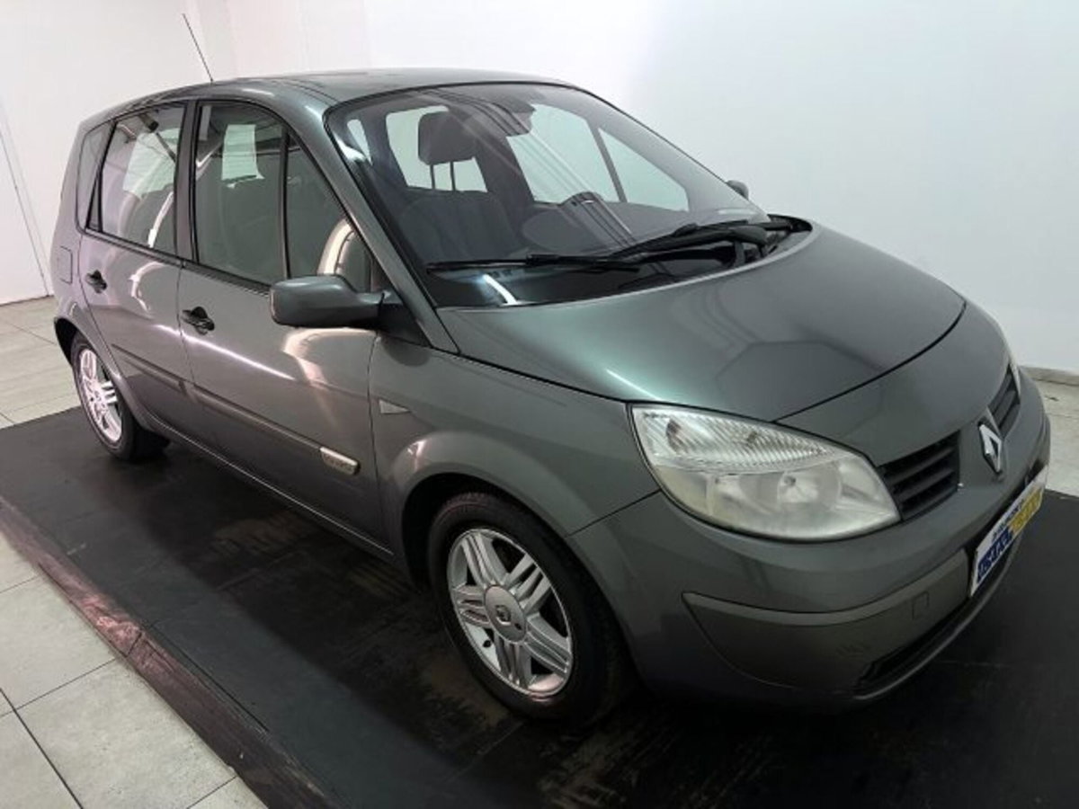 Renault Scenic E-Tech Electric 1.9 dCi Luxe Privilège (5)