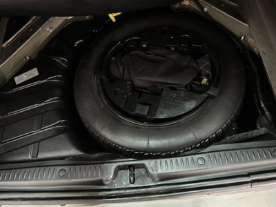 Renault Scenic E-Tech Electric 1.9 dCi Luxe Privilège (9)