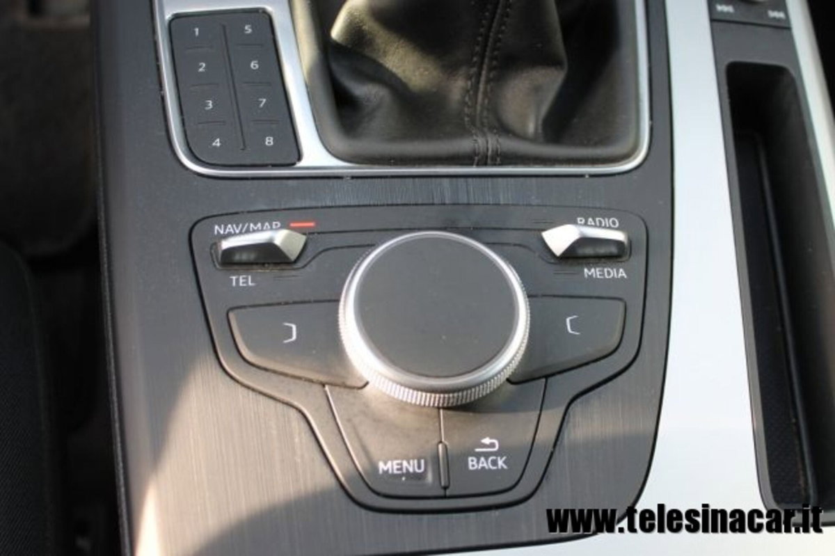 Audi Q5 2.0 TDI 150 CV quattro Business (14)