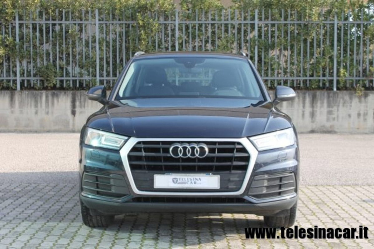 Audi Q5 2.0 TDI 150 CV quattro Business (2)