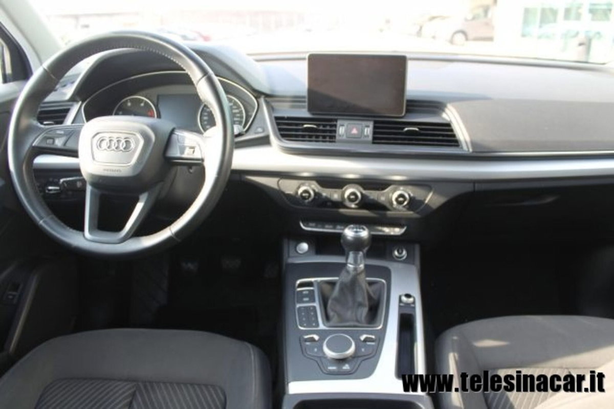 Audi Q5 2.0 TDI 150 CV quattro Business (8)