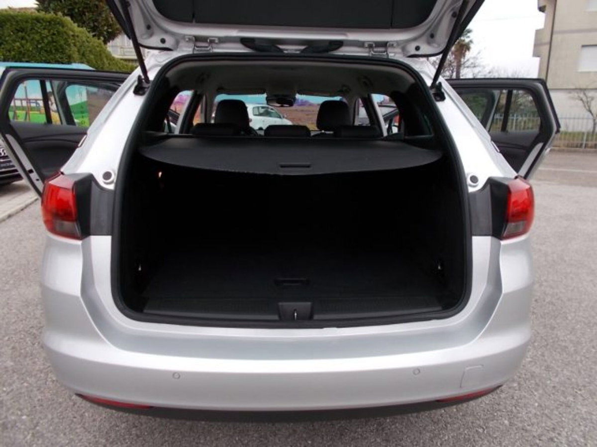 Opel Astra Station Wagon 1.6 CDTi 110CV Start&Stop Sports Innovation (16)