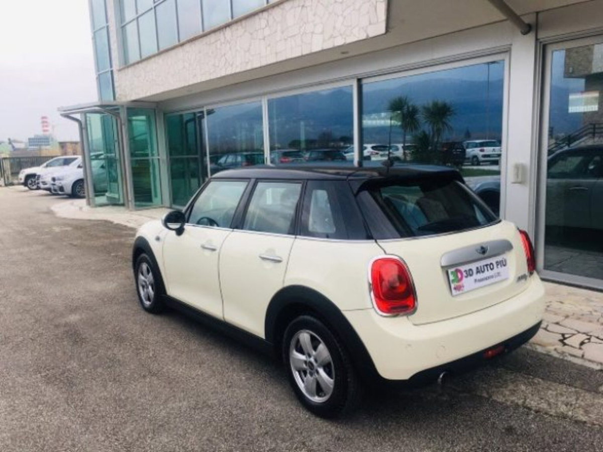 MINI Mini 1.5 Cooper D Business 5 porte (3)