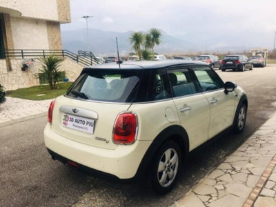 MINI Mini 1.5 Cooper D Business 5 porte (8)