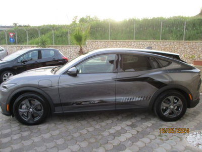 Ford Mustang Mach-E Extended 294CV (4)