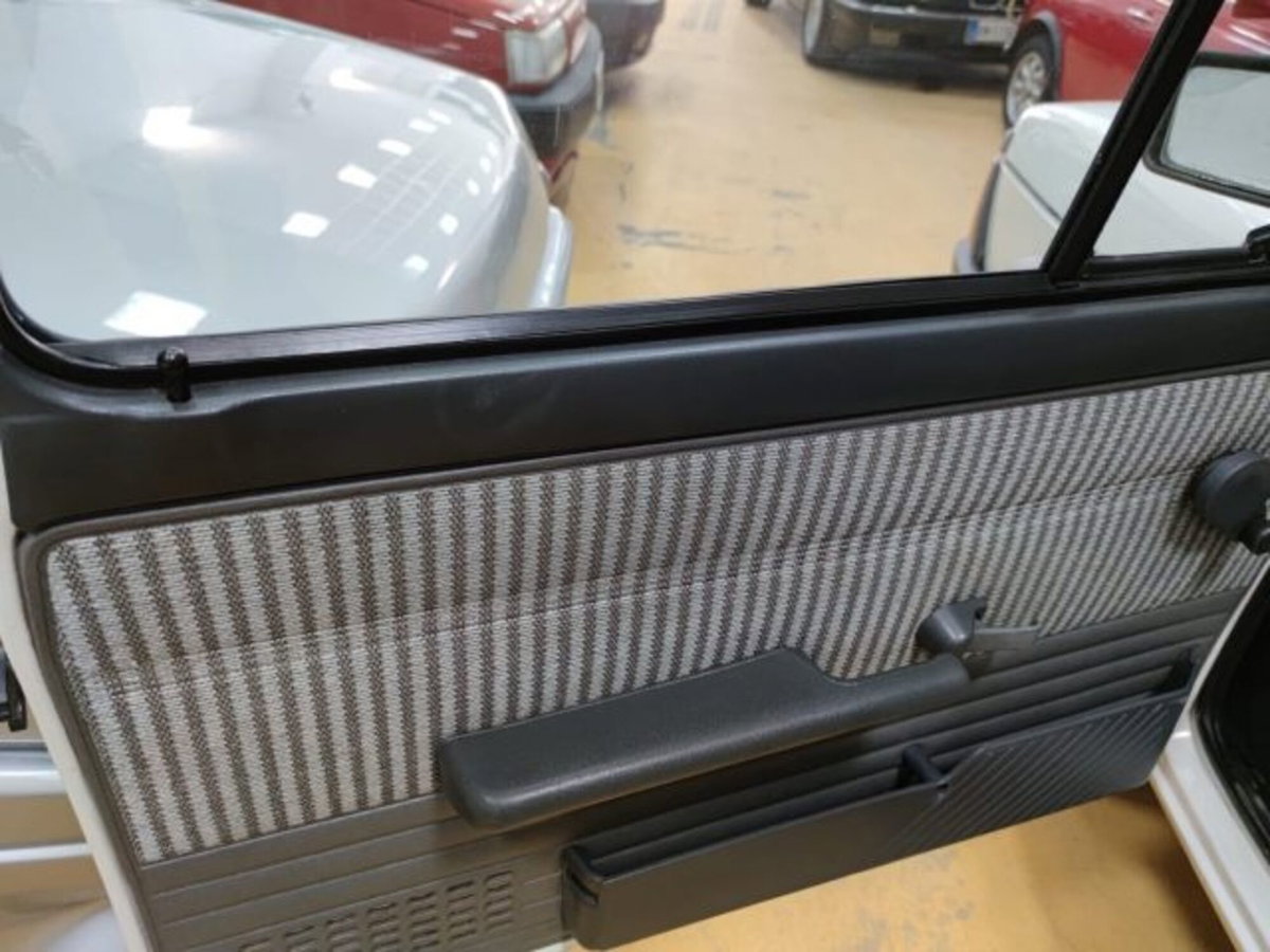 Fiat 127 900 3 porte Special (8)