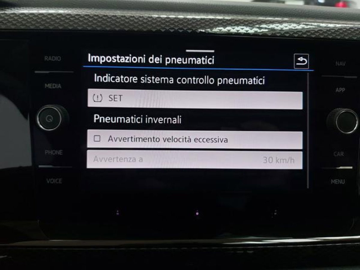 Volkswagen Polo 1.0 Edition 80cv (18)