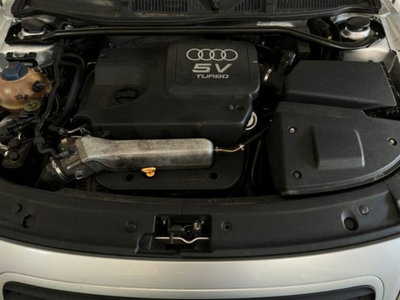 Audi TT Cabrio 1.8 T 20V 179 CV cat quattro (12)