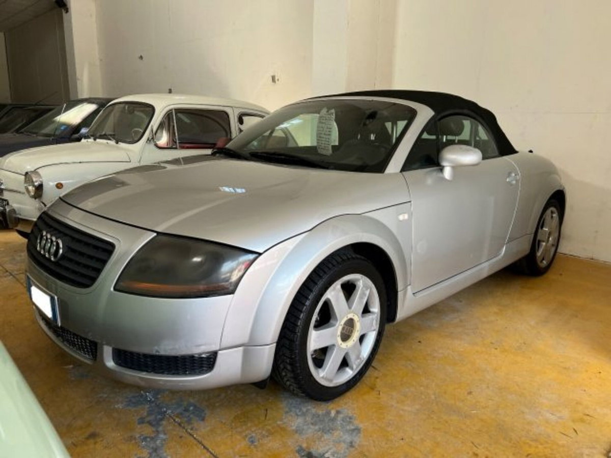 Audi TT Cabrio 1.8 T 20V 179 CV cat quattro (2)