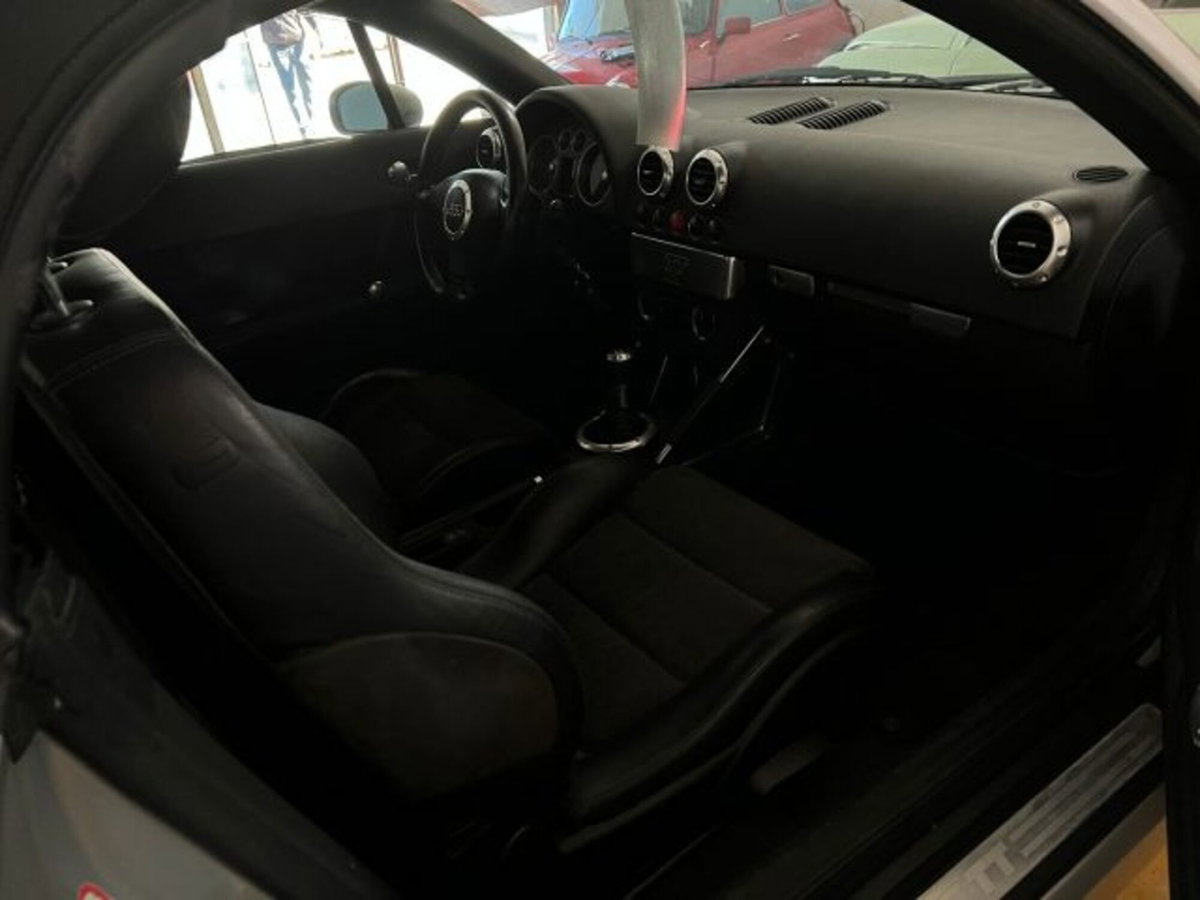 Audi TT Cabrio 1.8 T 20V 179 CV cat quattro (8)