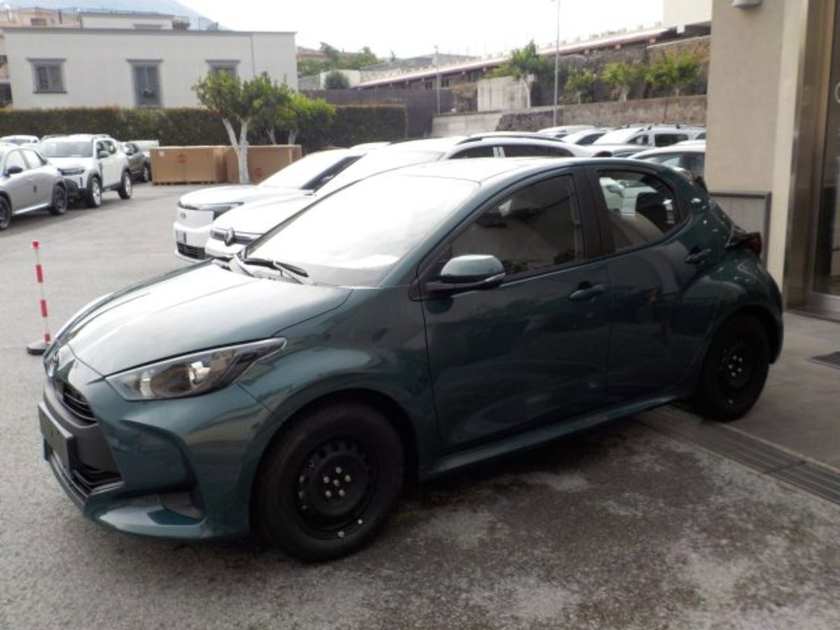 Toyota Yaris 115 Yaris (9)