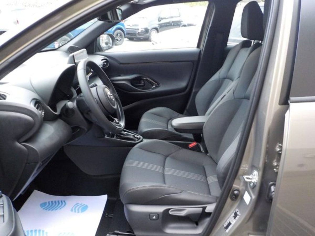 Toyota Yaris Cross 1.5 Hybrid 5p. E-CVT Active (6)