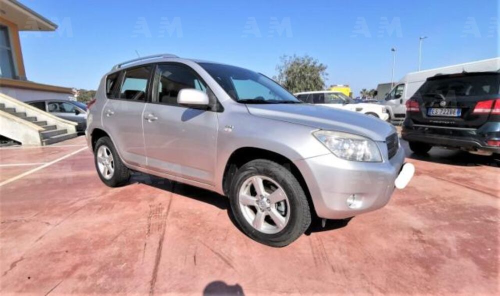 Toyota Rav4 2.2 D-4D 136 CV DPF Sol (3)