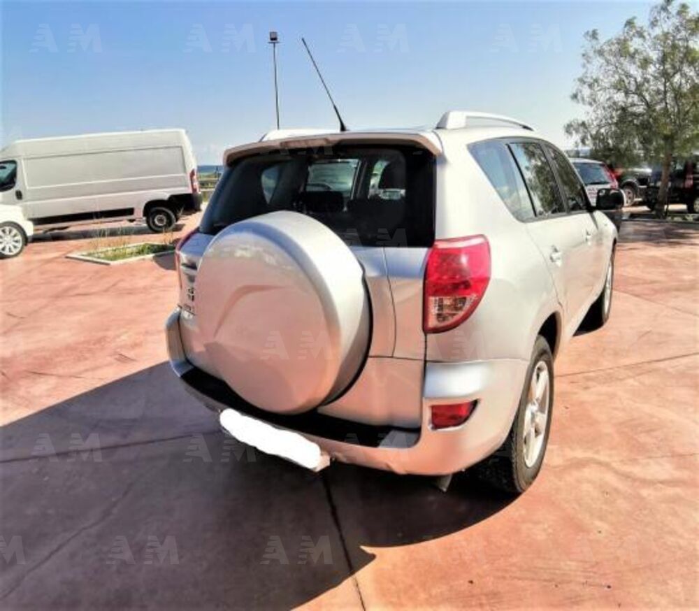 Toyota Rav4 2.2 D-4D 136 CV DPF Sol (4)