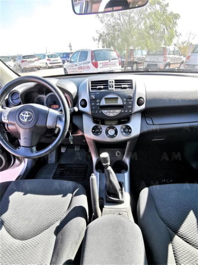 Toyota Rav4 2.2 D-4D 136 CV DPF Sol (6)