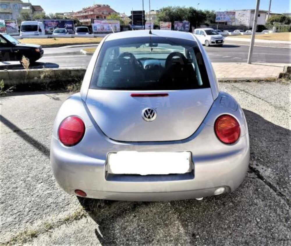 Volkswagen New Beetle TDI (4)