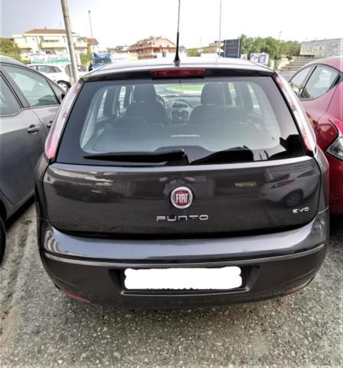 Fiat Punto 1.3 MJT II 75 CV 5 porte Lounge (2)