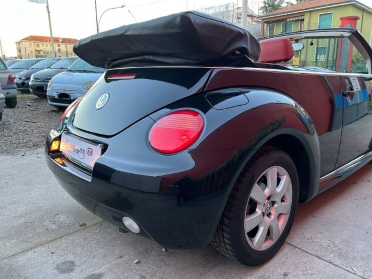 Volkswagen New Beetle Cabrio TDI 101CV (14)