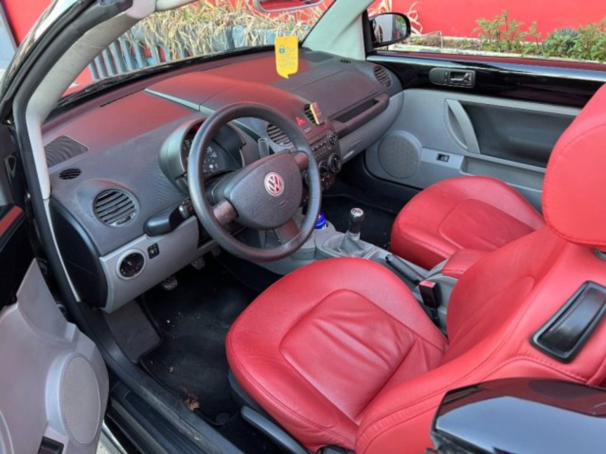 Volkswagen New Beetle Cabrio TDI 101CV (4)