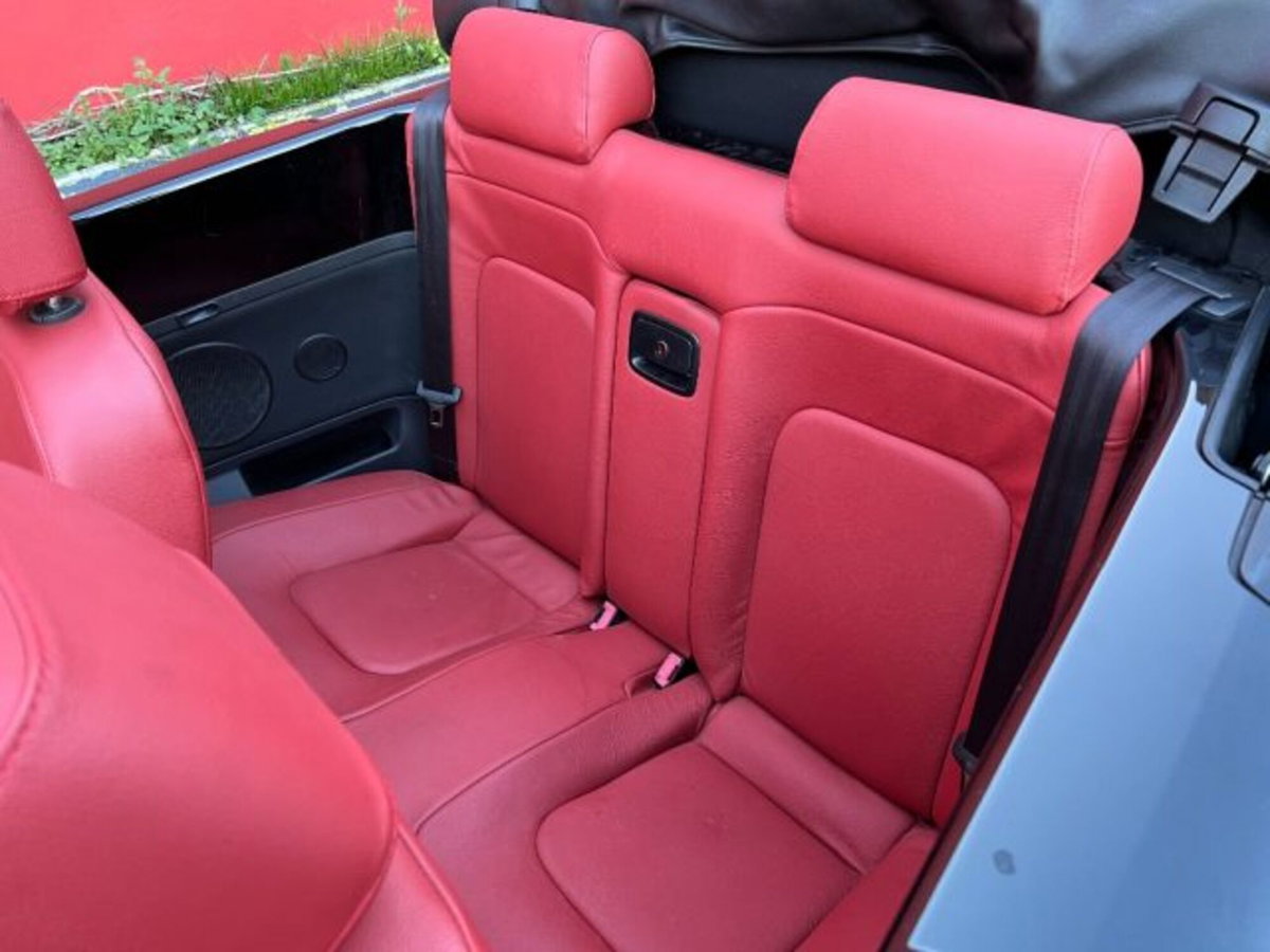 Volkswagen New Beetle Cabrio TDI 101CV (5)