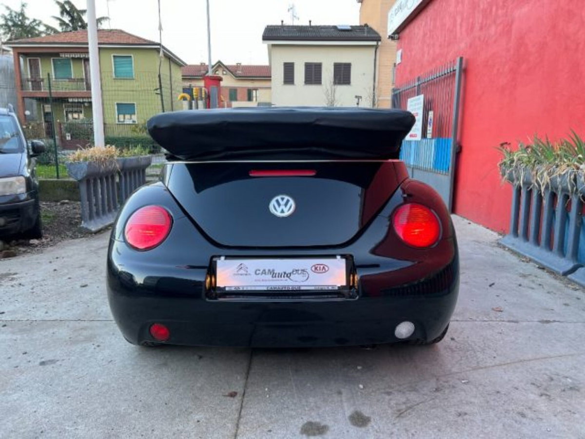 Volkswagen New Beetle Cabrio TDI 101CV (8)
