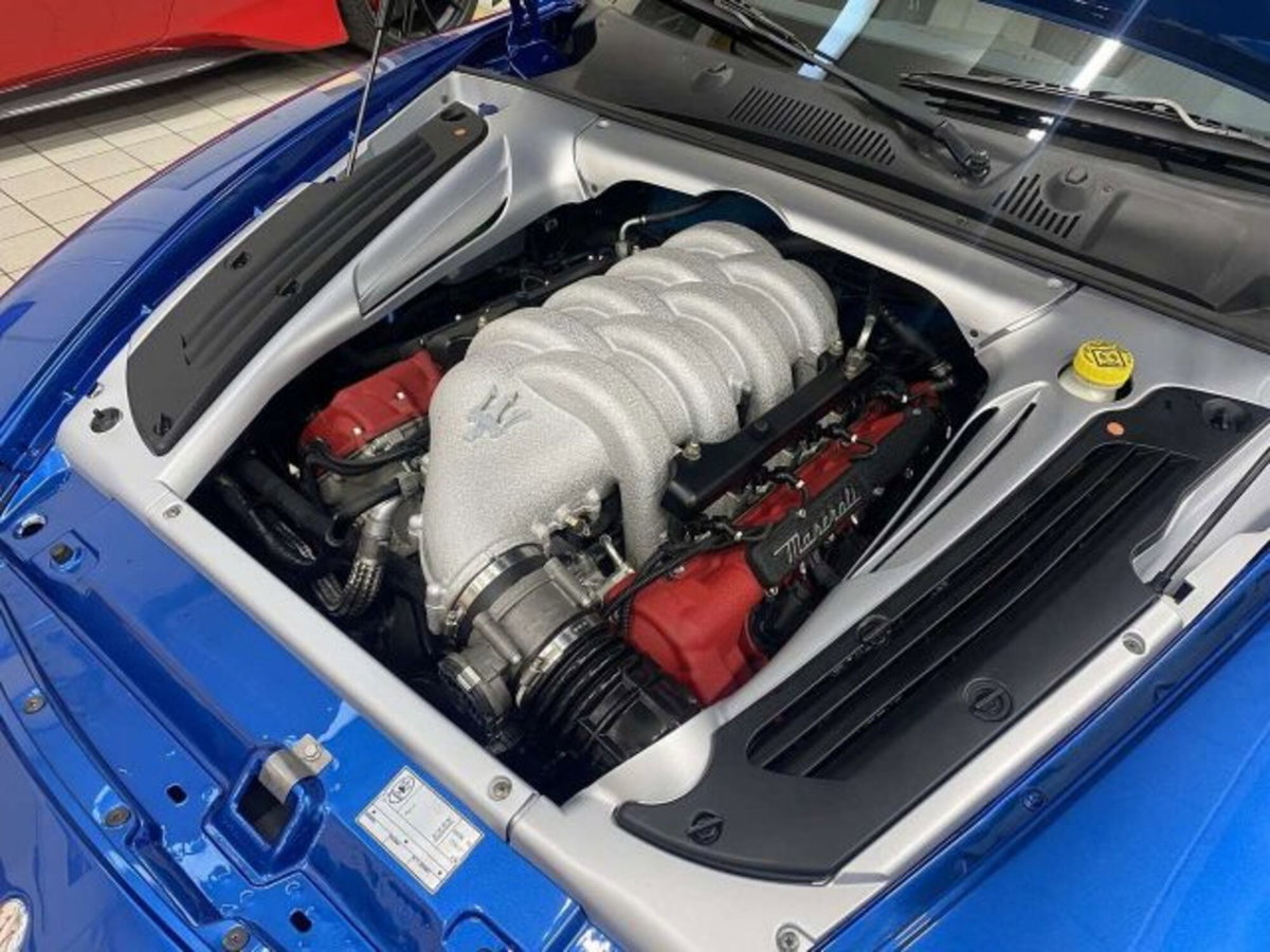 Maserati Spyder 4.2 V8 32V CC 90th Anniversary (15)