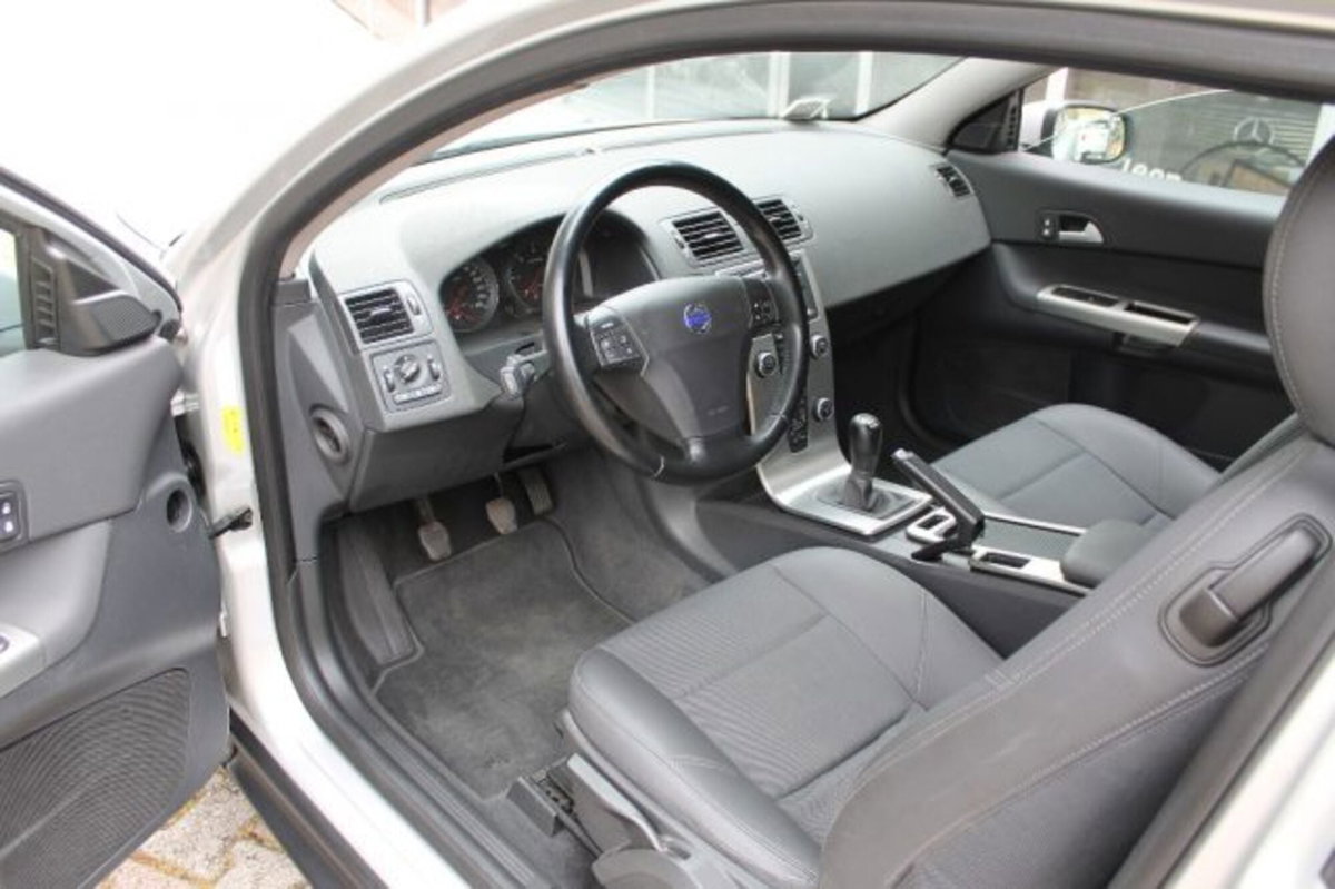 Volvo C30 1.6 (10)