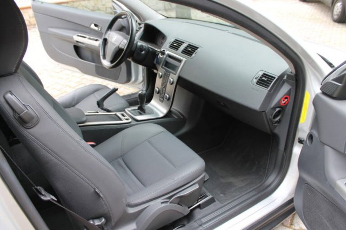 Volvo C30 1.6 (11)