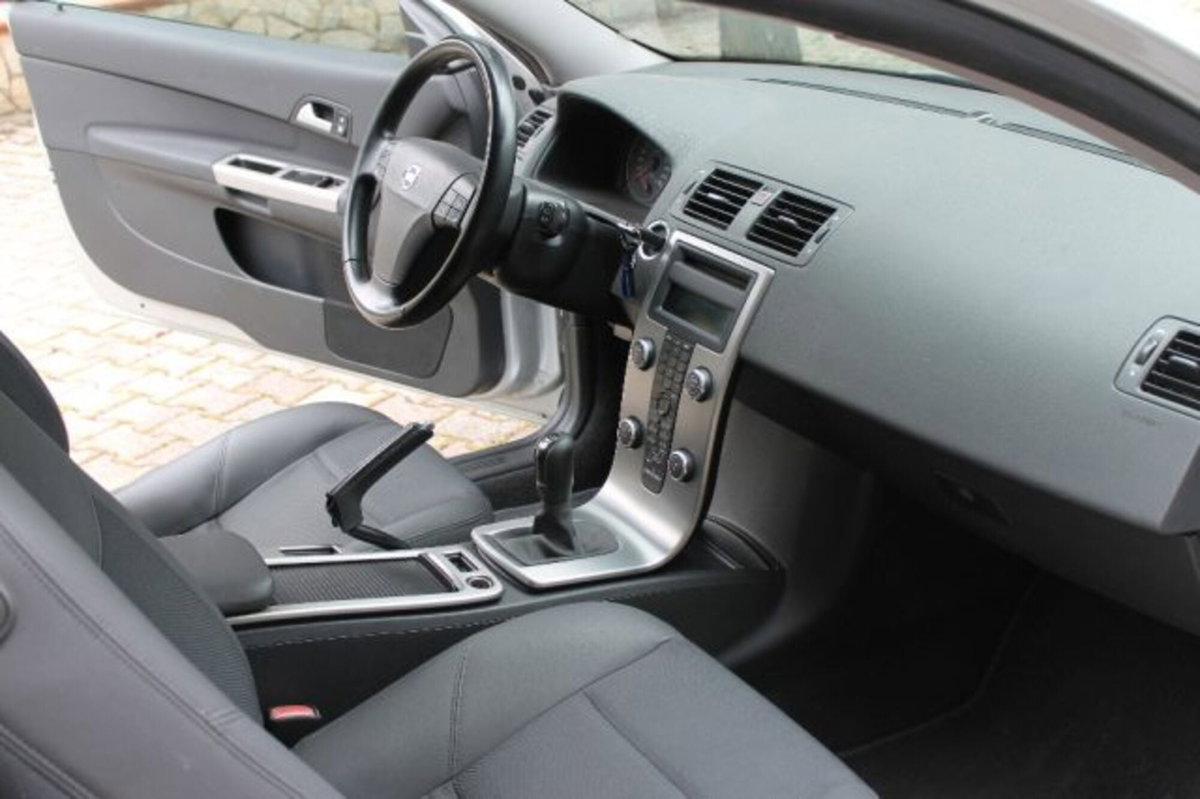 Volvo C30 1.6 (12)