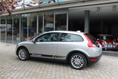 Volvo C30 1.6 (6)