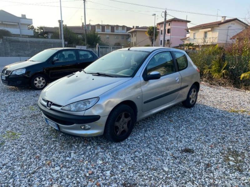 Peugeot 206 3p. aut. XT
