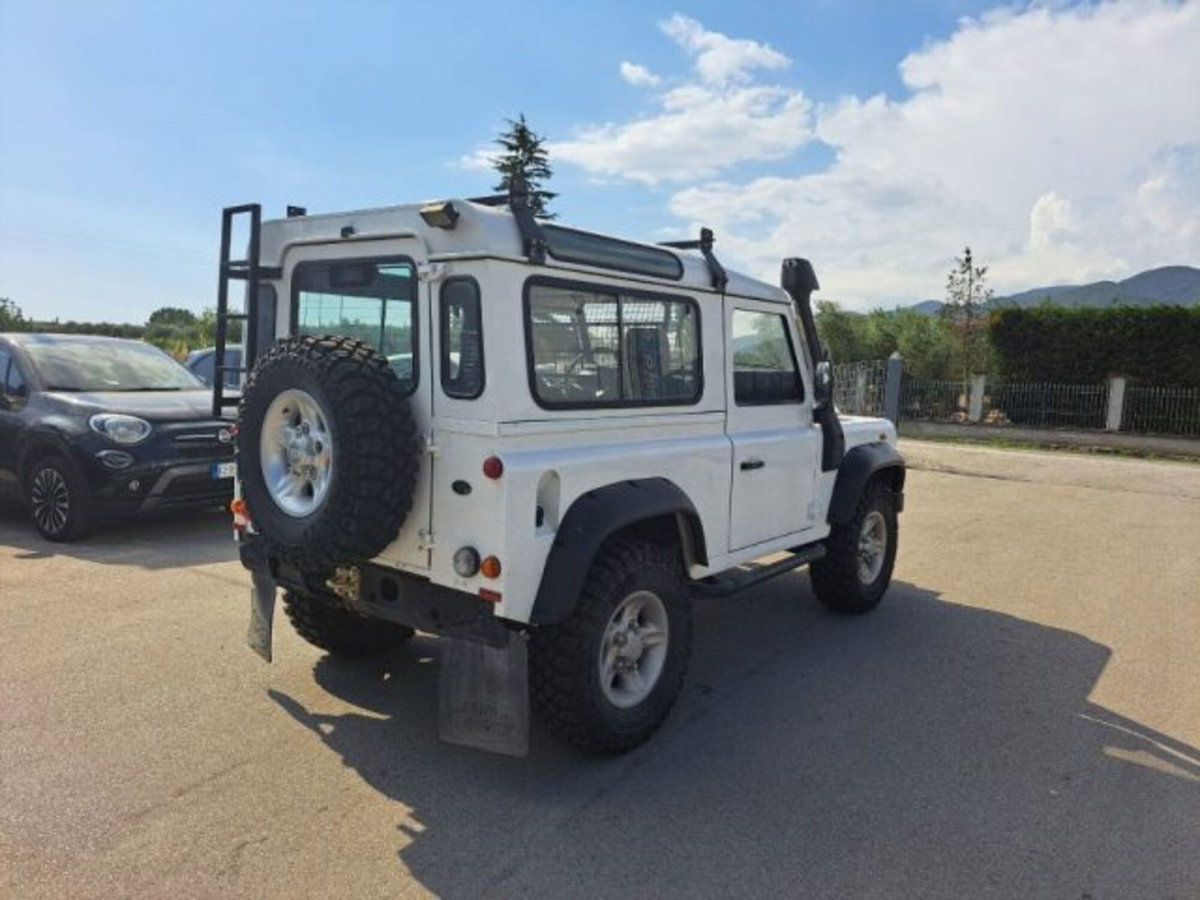 Land Rover Defender 90 2.5 Td5 Station Wagon E (5)