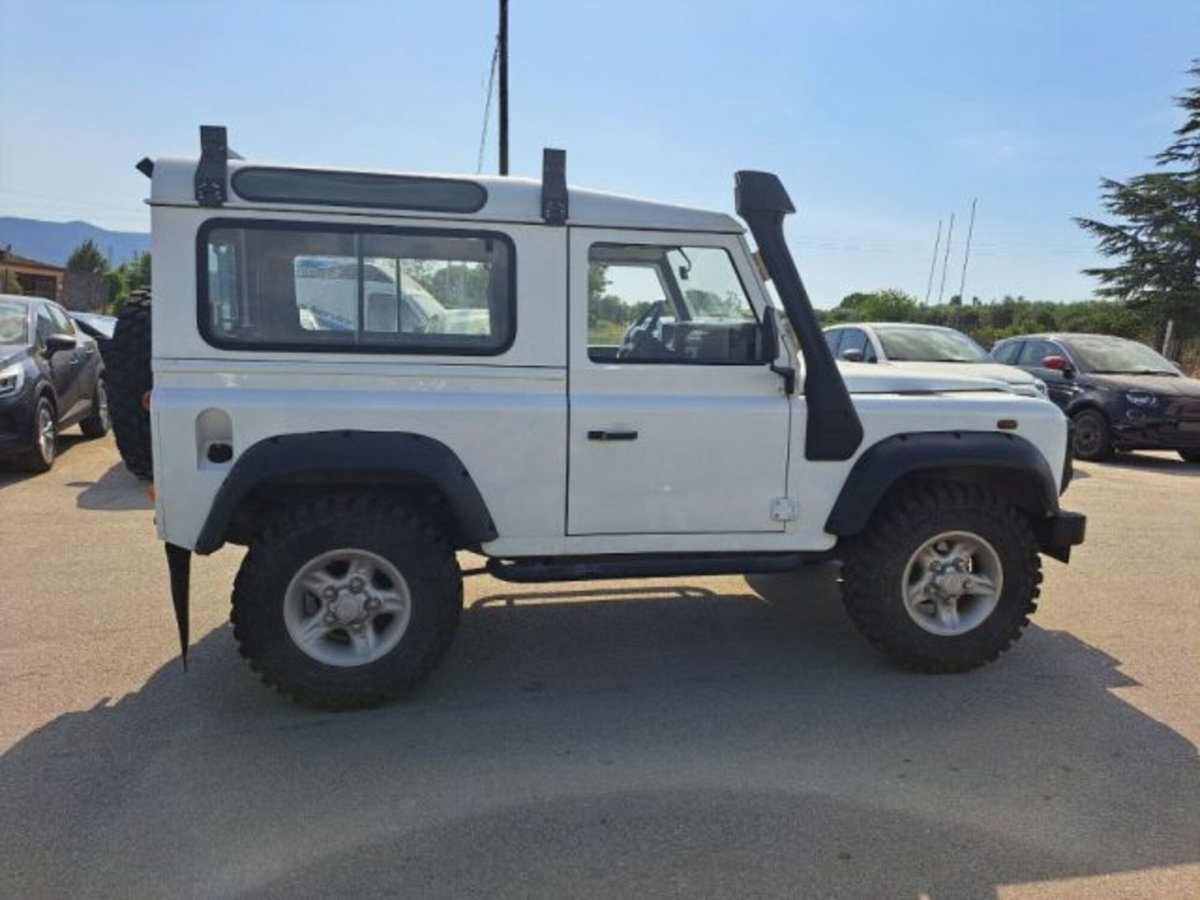 Land Rover Defender 90 2.5 Td5 Station Wagon E (7)