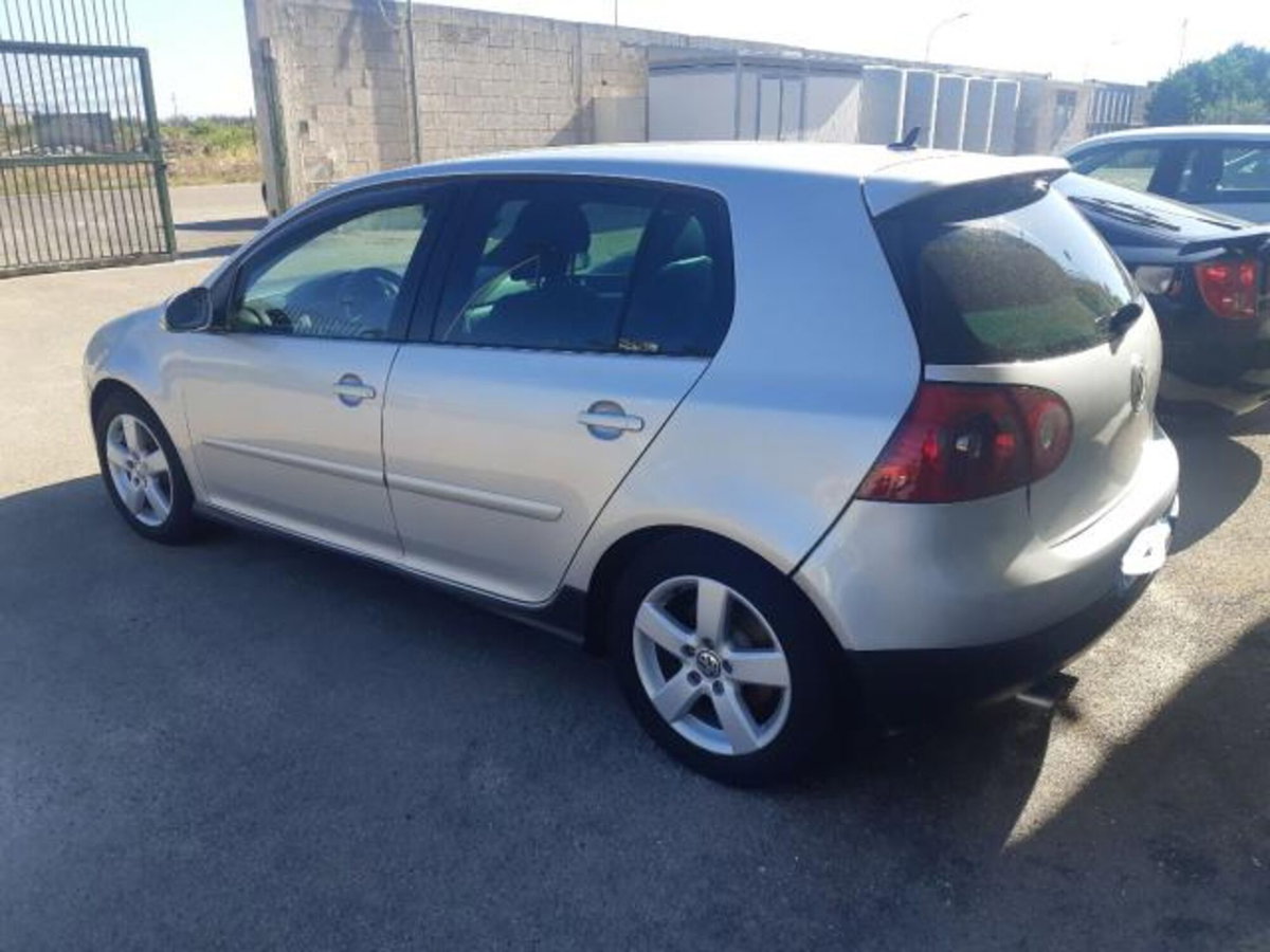 Volkswagen Golf 2.0 16V TFSI 5p. DSG GTI (3)
