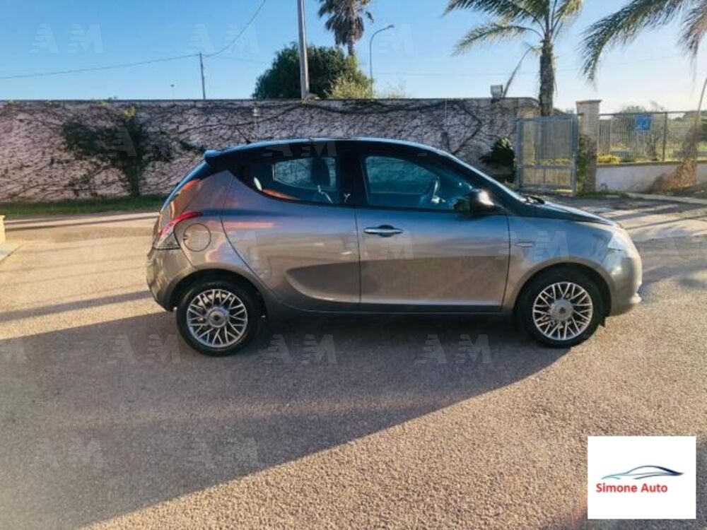 Lancia Ypsilon 1.3 MJT 16V 95 CV 5 porte S&S Platinum (4)